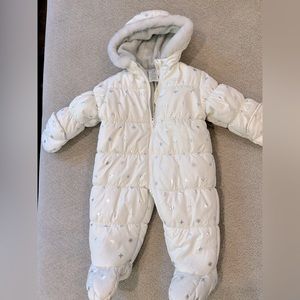 Carter’s Baby snowsuit size 12m